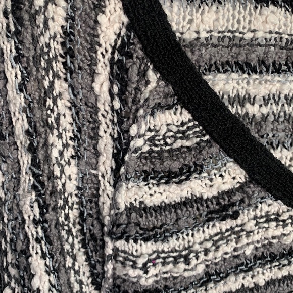 Free People Black White Striped Songbird Boucle Sweater Oversized W-320 Sz S - Picture 5 of 9